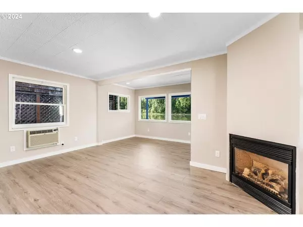 17817 NW Sauvie Island RD #19, Portland, OR 97231