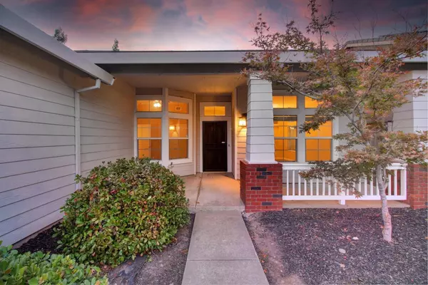 5504 New Vista DR, Rocklin, CA 95765