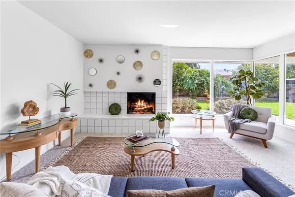 16322 Rhone LN, Huntington Beach, CA 92647