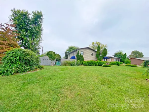 4334 Coble LN, Hudson, NC 28638