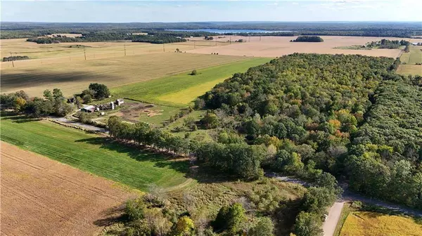 16423 W Metcalf Road, Stone Lake, WI 54876