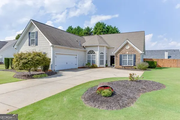 5610 Chinook Court, Flowery Branch, GA 30542