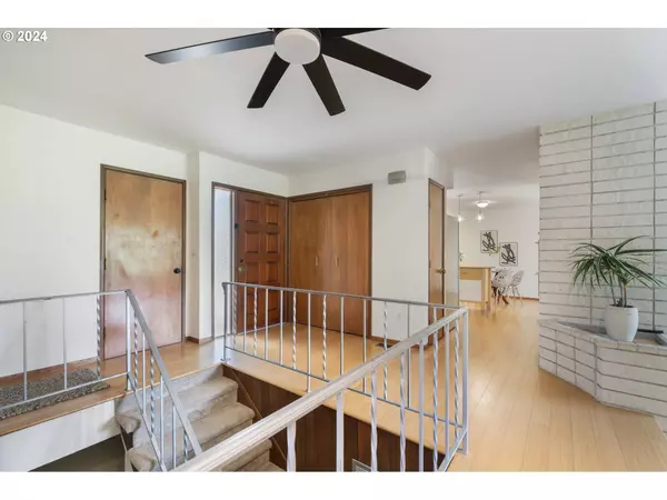 2480 NE 23RD ST, Gresham, OR 97030