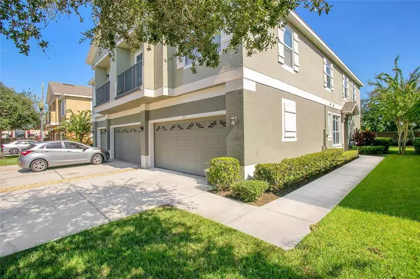 2041 ESTANCIA CIR #2041, Kissimmee, FL 34741