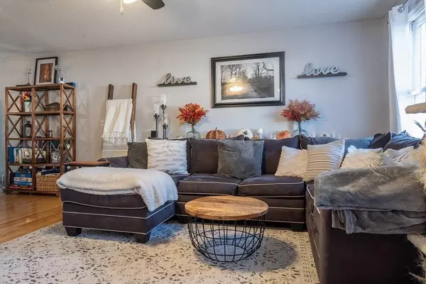 200 Lambert Ter #12, Chicopee, MA 01020