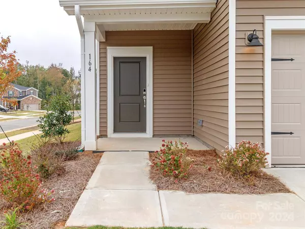 164 BirdDog DR, Mooresville, NC 28115