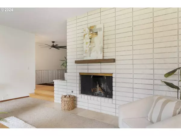 2480 NE 23RD ST, Gresham, OR 97030