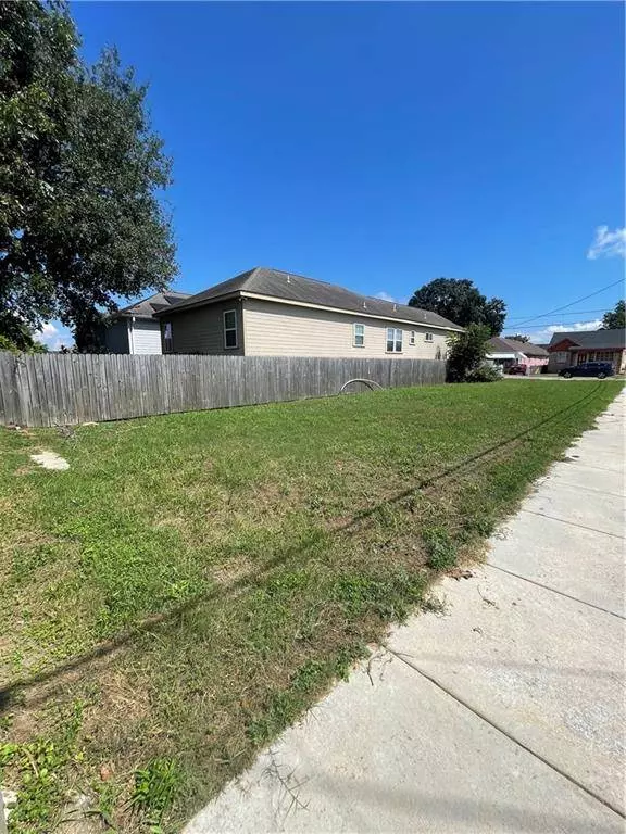 4622 ALLEN ST, New Orleans, LA 70122