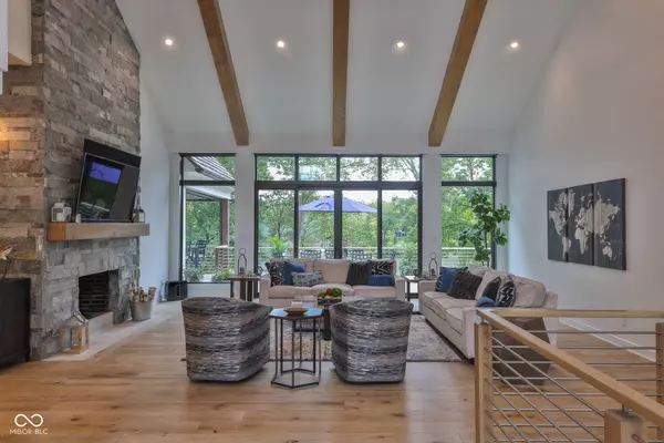 8219 Twin Pointe CIR, Indianapolis, IN 46236