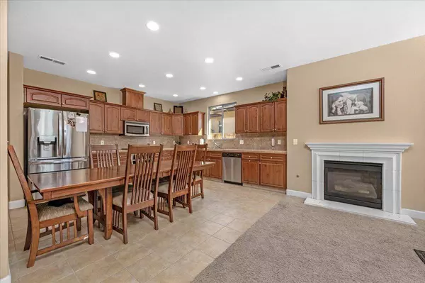 5911 W Donner Avenue, Fresno, CA 93722