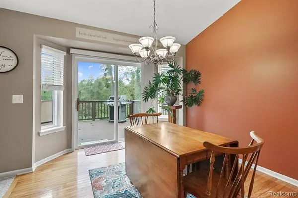 821 DEWARS Street, Howell, MI 48843