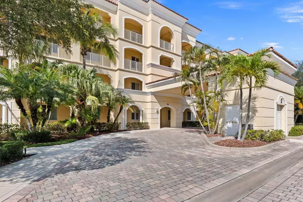 34 W Harbour Isle DR Ph02, Hutchinson Island, FL 34949