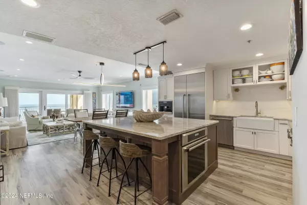 917 1ST ST N #501, Jacksonville Beach, FL 32250