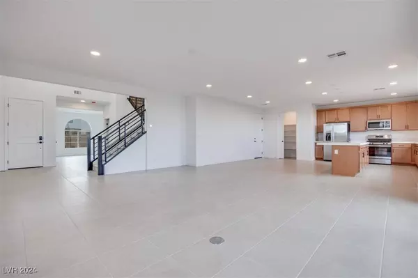 6914 Pacific Robin Street, North Las Vegas, NV 89084