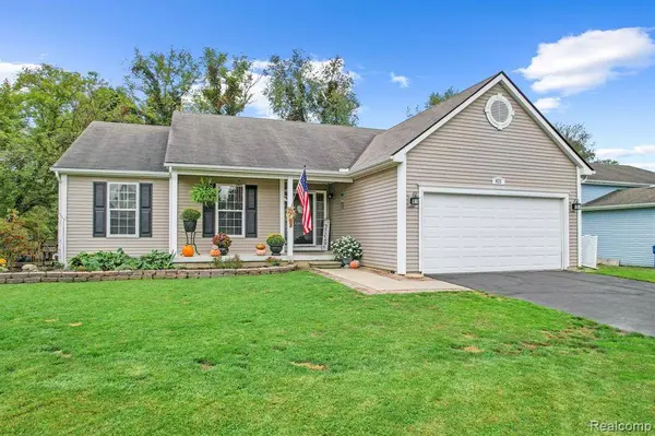 821 DEWARS Street, Howell, MI 48843