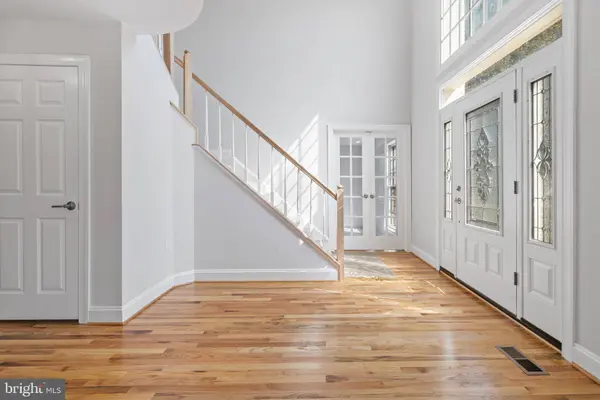 9610 JENNY LN, Fairfax, VA 22032