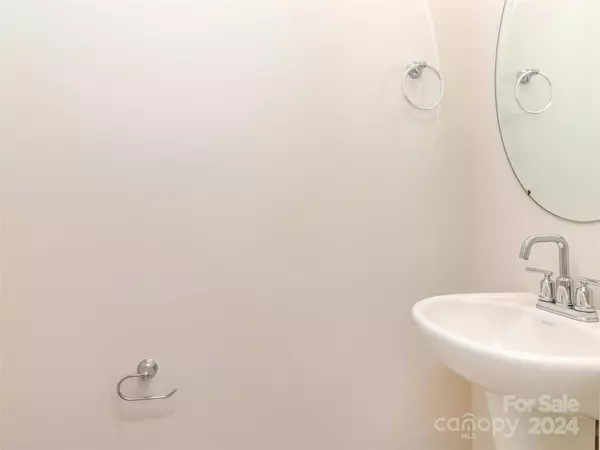 160 Bird Dog DR, Mooresville, NC 28115