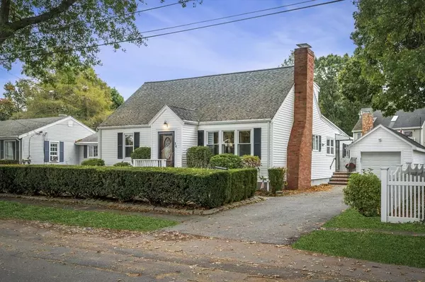 14 Arnold Rd, Peabody, MA 01960