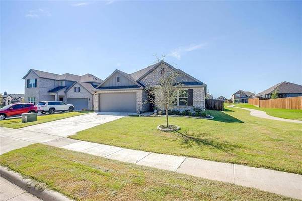 1328 Alderwood Lane, Crowley, TX 76036