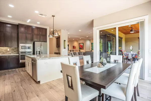 3530 Serramont CT, Carmichael, CA 95608