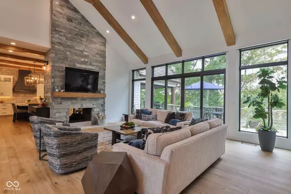 8219 Twin Pointe CIR, Indianapolis, IN 46236