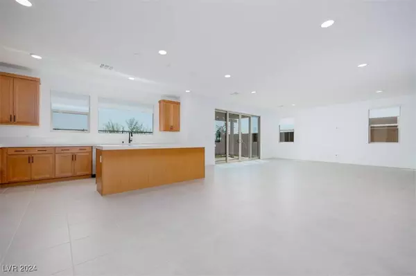 6914 Pacific Robin Street, North Las Vegas, NV 89084