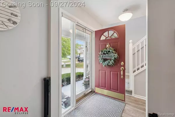 4091 Highview Court, Waterford, MI 48329