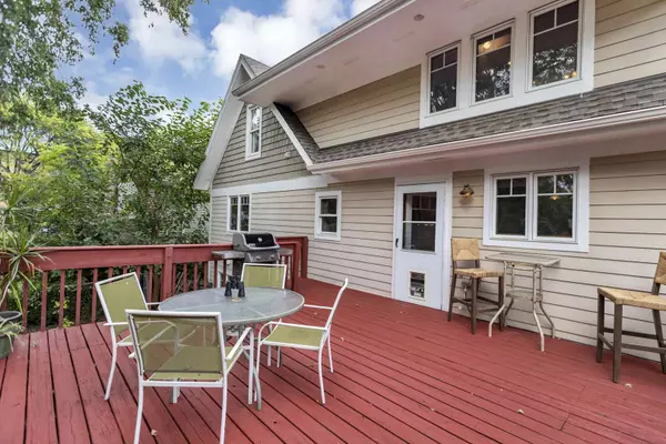 70 S Main ST, Glen Ellyn, IL 60137