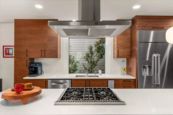 11216 NE 106th Place, Kirkland, WA 98033