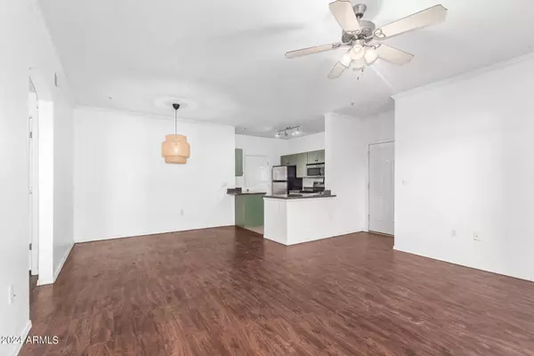 5345 E VAN BUREN Street #317, Phoenix, AZ 85008