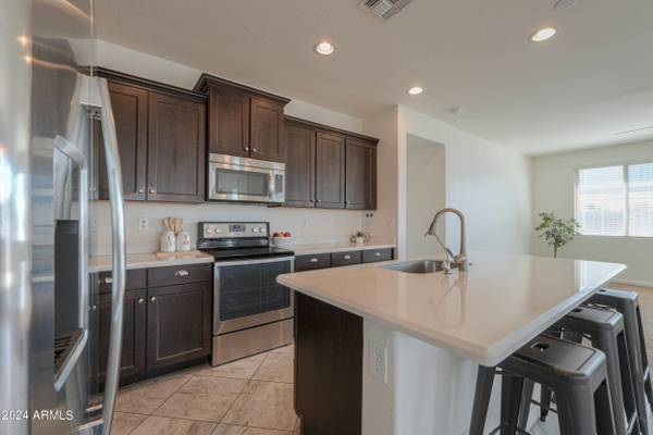 3025 E ROCHELLE Street, Mesa, AZ 85213