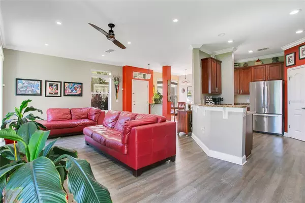 2041 ESTANCIA CIR #2041, Kissimmee, FL 34741