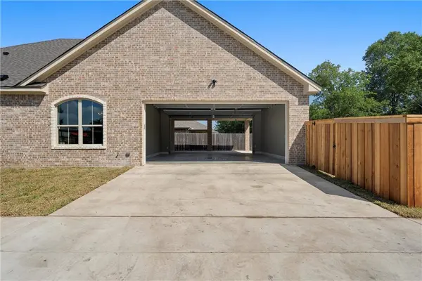 2348 Los Arboles Lane, Waco, TX 76711
