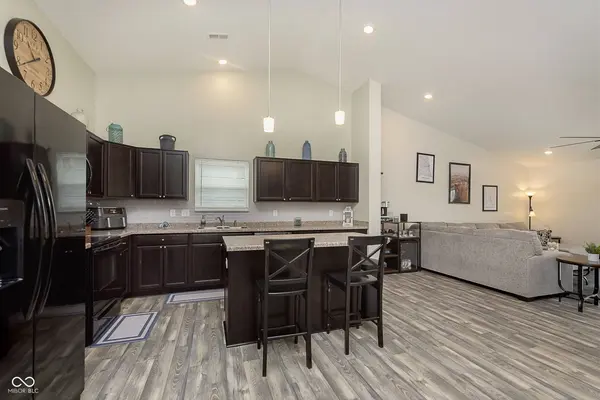 10242 Falls Canyon LN, Indianapolis, IN 46229