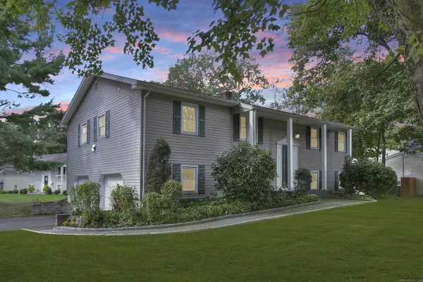 6 Leatherwood Road, Norwalk, CT 06851