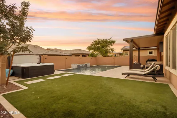 25706 N 20TH Avenue, Phoenix, AZ 85085