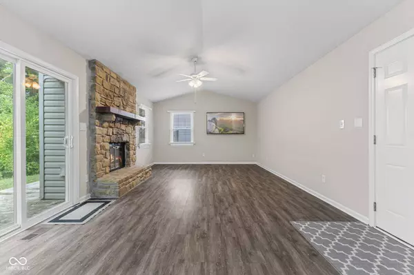 10916 Geist Woods North DR, Indianapolis, IN 46256