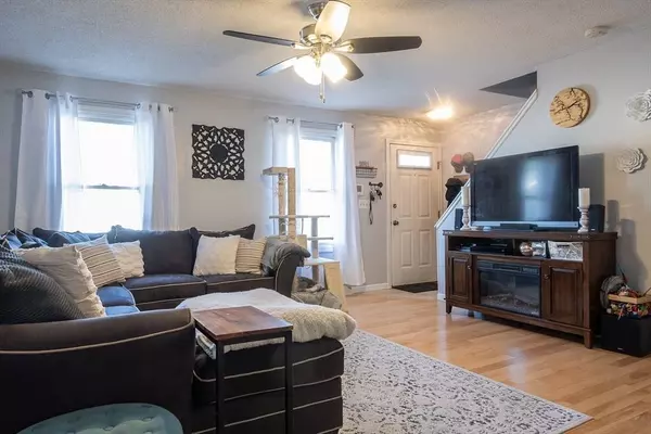 200 Lambert Ter #12, Chicopee, MA 01020