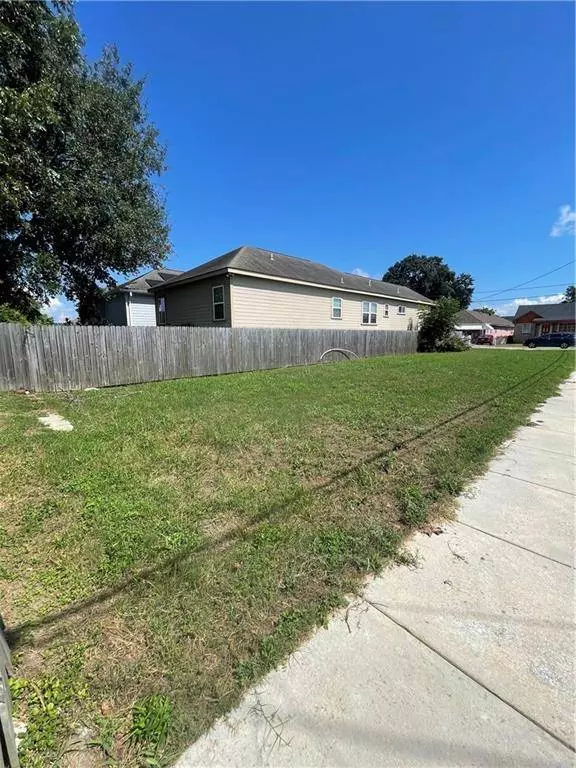 4622 ALLEN ST, New Orleans, LA 70122