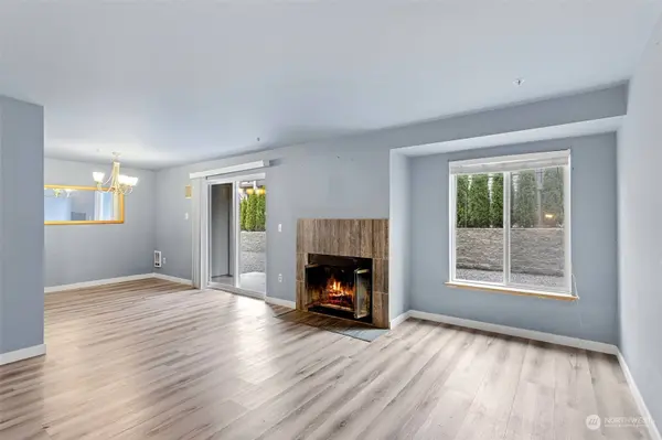 12412 109th Ct NE #C101, Kirkland, WA 98034