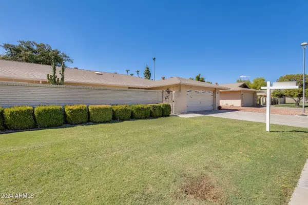 10652 W CAMPANA Drive, Sun City, AZ 85351