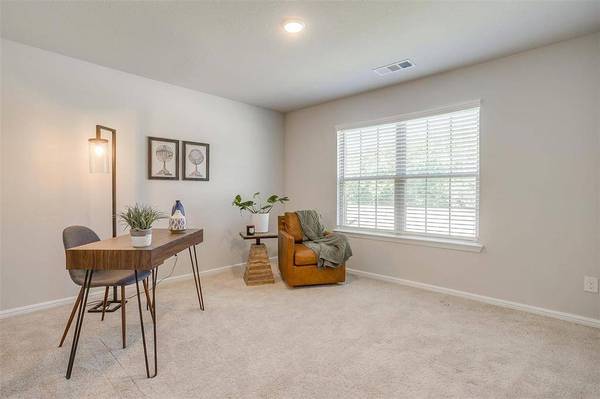 1328 Alderwood Lane, Crowley, TX 76036