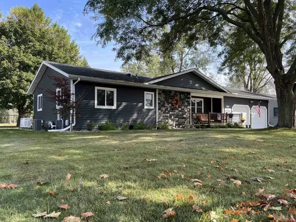 215 S Cass Street, Standish, MI 48658