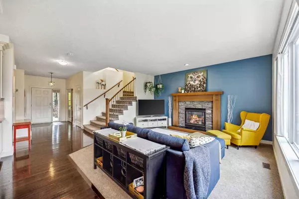 59 Elgin Estates HL SE, Calgary, AB T2Z 4R1