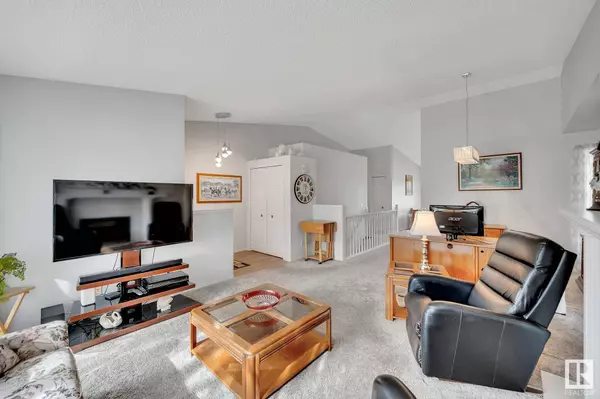 8848 189 ST NW, Edmonton, AB T5T 6C3