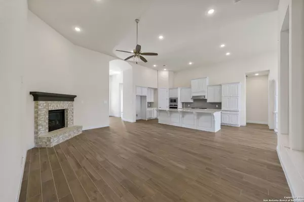 13175 Hallie Chase, Schertz, TX 78154