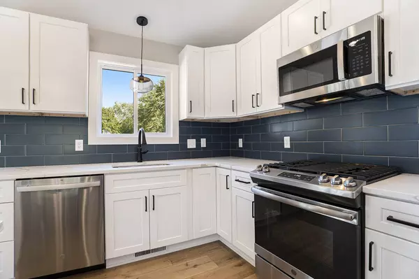 518 Leonard St, Belding, MI 48809