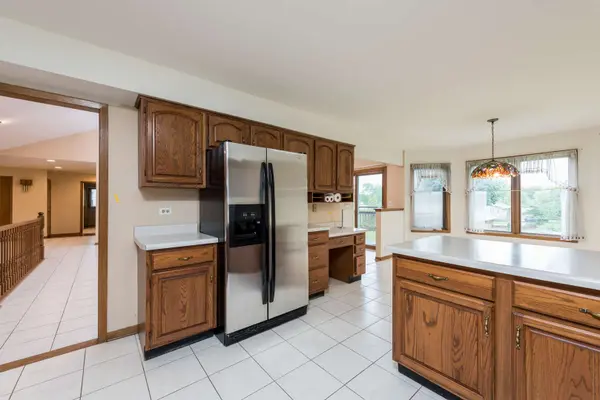 4074 Blackstone Avenue, Gurnee, IL 60031