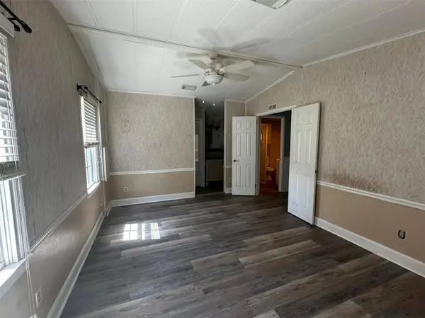 1013 ANN AVE, Lady Lake, FL 32159