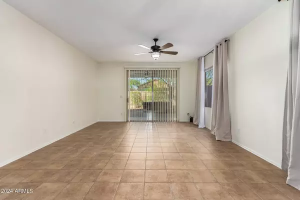 1816 W OWENS Way, Anthem, AZ 85086